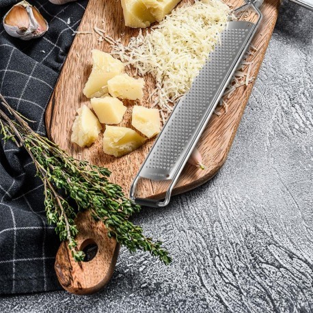 Razatoare mare parmezan